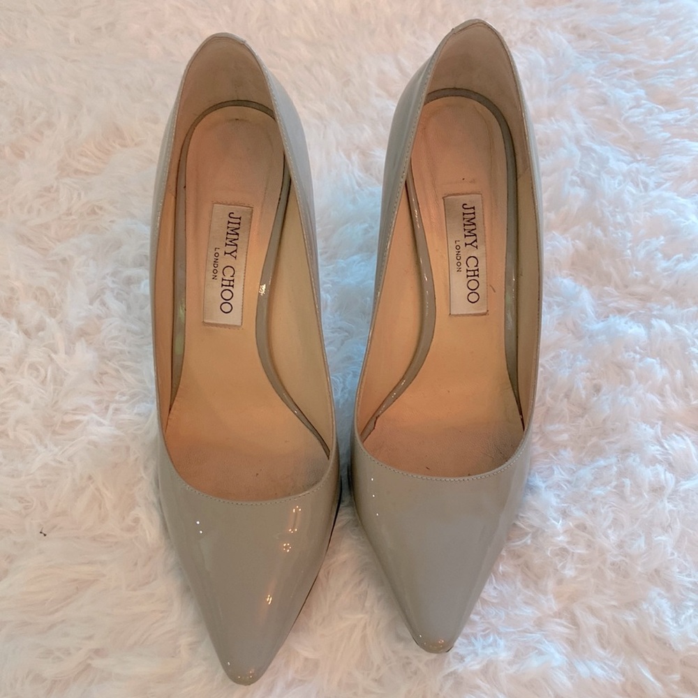 Jimmy Choo dove grey patent leather pointy toe pump